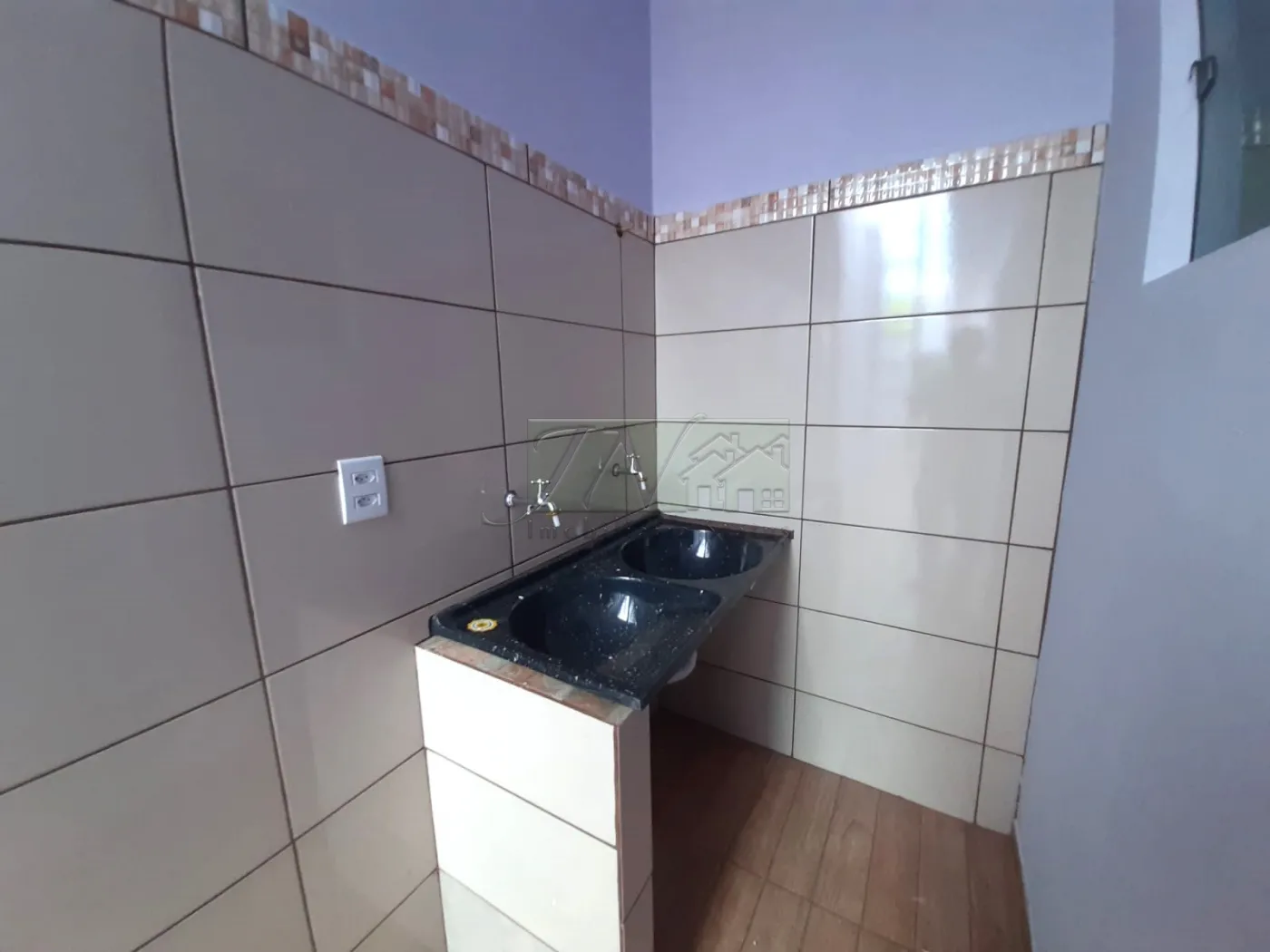 Alugar Residenciais / Casas em Santa Cruz do Rio Pardo R$ 950,00 - Foto 11