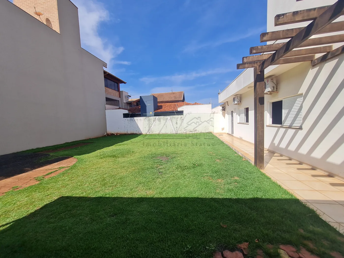 Comprar Residenciais / Casas em Santa Cruz do Rio Pardo - Foto 41