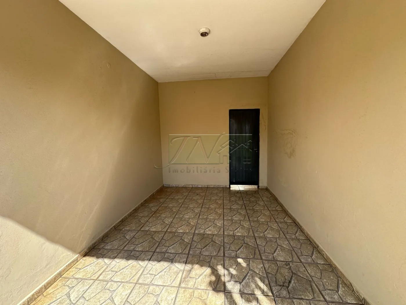 Comprar Residenciais / Casas em Santa Cruz do Rio Pardo R$ 350.000,00 - Foto 3