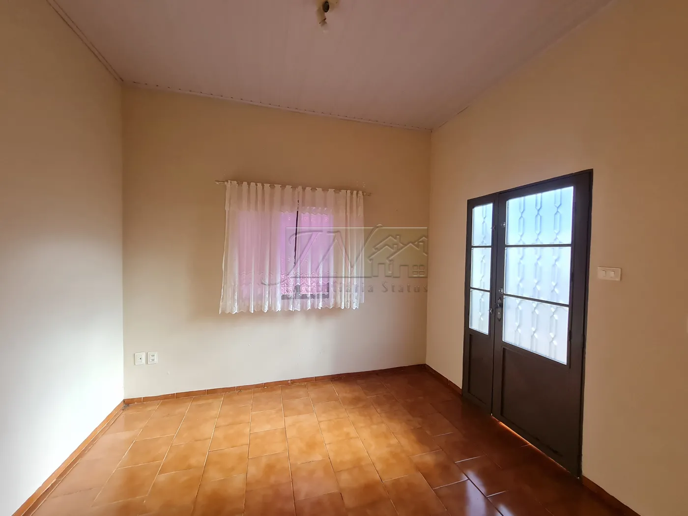 Comprar Residenciais / Casas em Santa Cruz do Rio Pardo R$ 250.000,00 - Foto 6