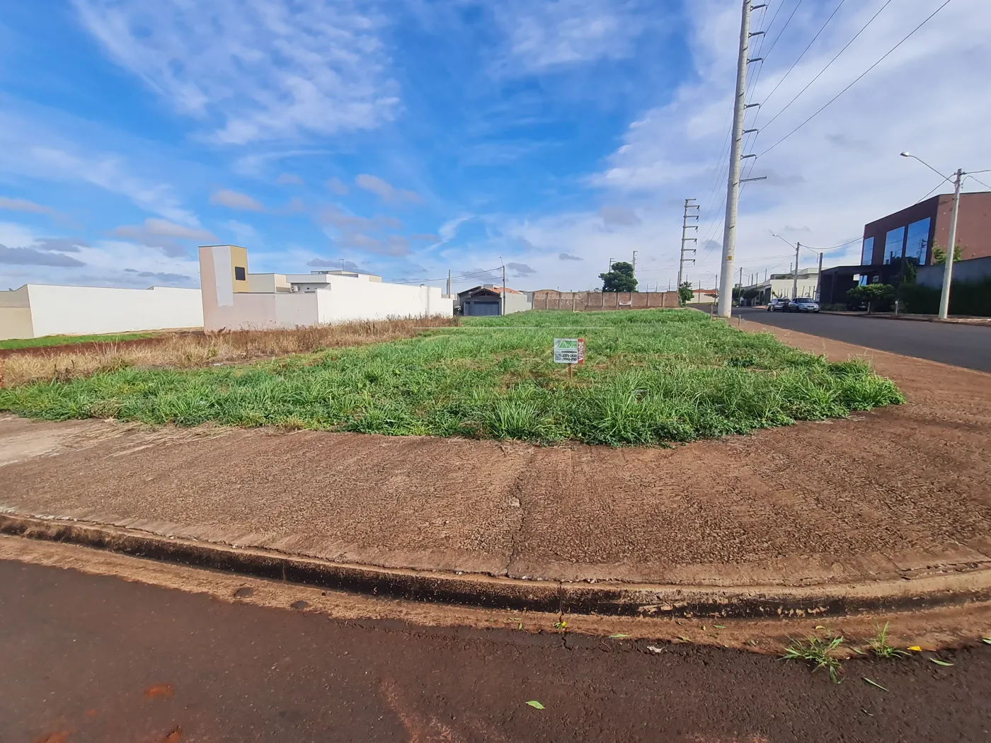 Comprar Terrenos / Lote em Santa Cruz do Rio Pardo R$ 150.000,00 - Foto 3