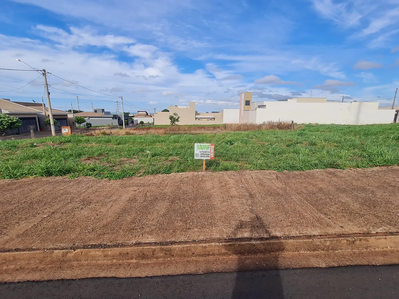 Comprar Terrenos / Lote em Santa Cruz do Rio Pardo R$ 140.000,00 - Foto 2