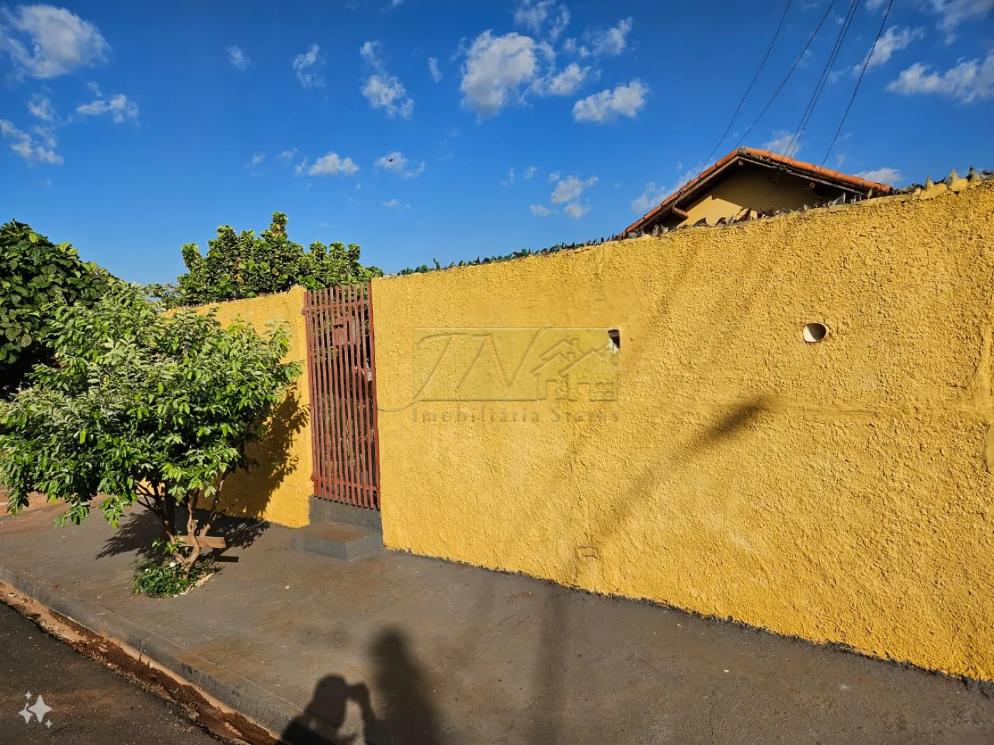 Comprar Residenciais / Casas em Santa Cruz do Rio Pardo R$ 100.000,00 - Foto 3