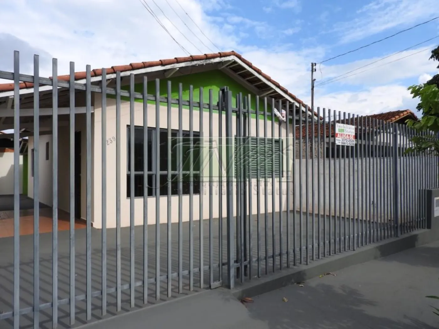 Comprar Residenciais / Casas em Santa Cruz do Rio Pardo R$ 450.000,00 - Foto 2