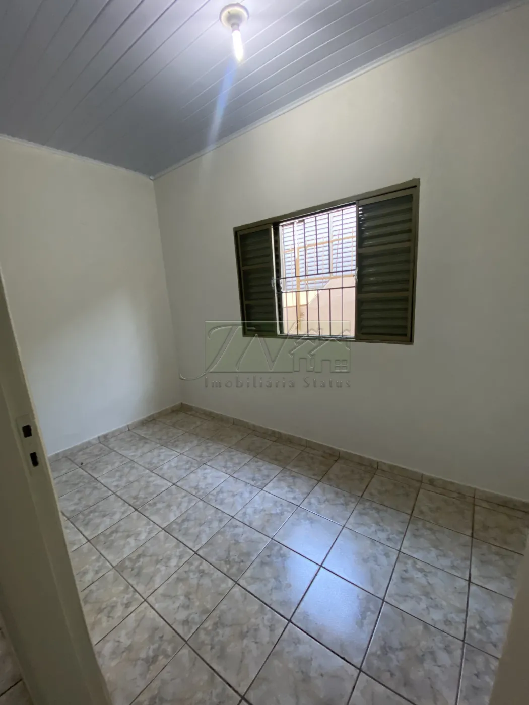 Alugar Residenciais / Casas em Santa Cruz do Rio Pardo R$ 1.200,00 - Foto 5