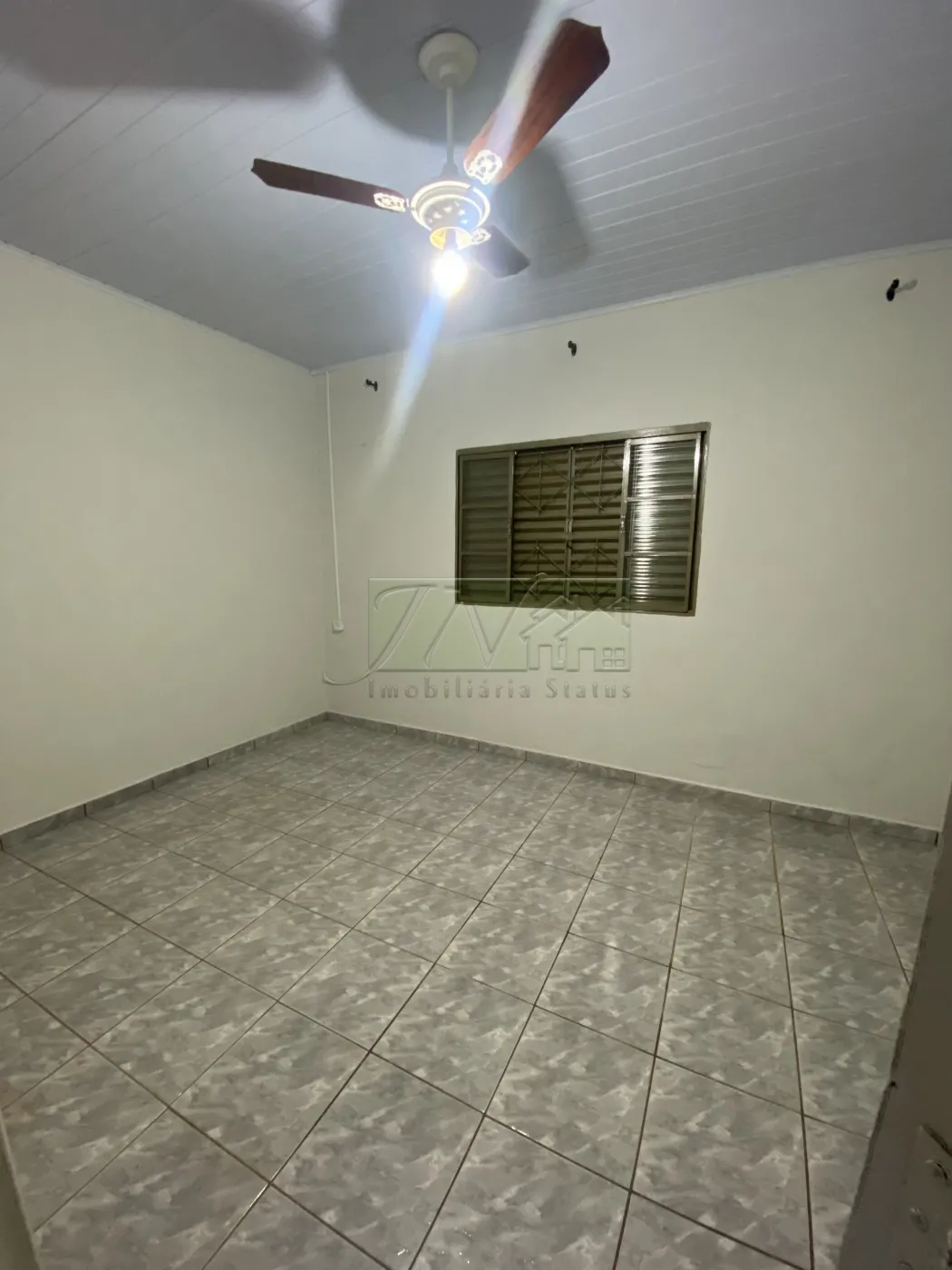 Alugar Residenciais / Casas em Santa Cruz do Rio Pardo R$ 1.200,00 - Foto 8