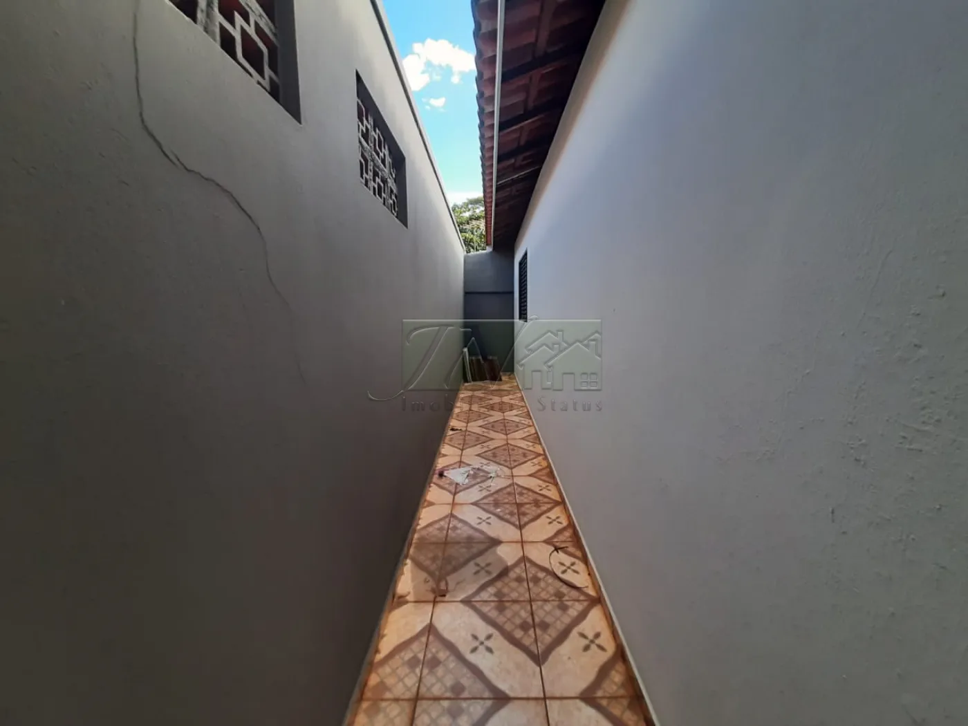 Alugar Residenciais / Casas em Santa Cruz do Rio Pardo R$ 800,00 - Foto 16