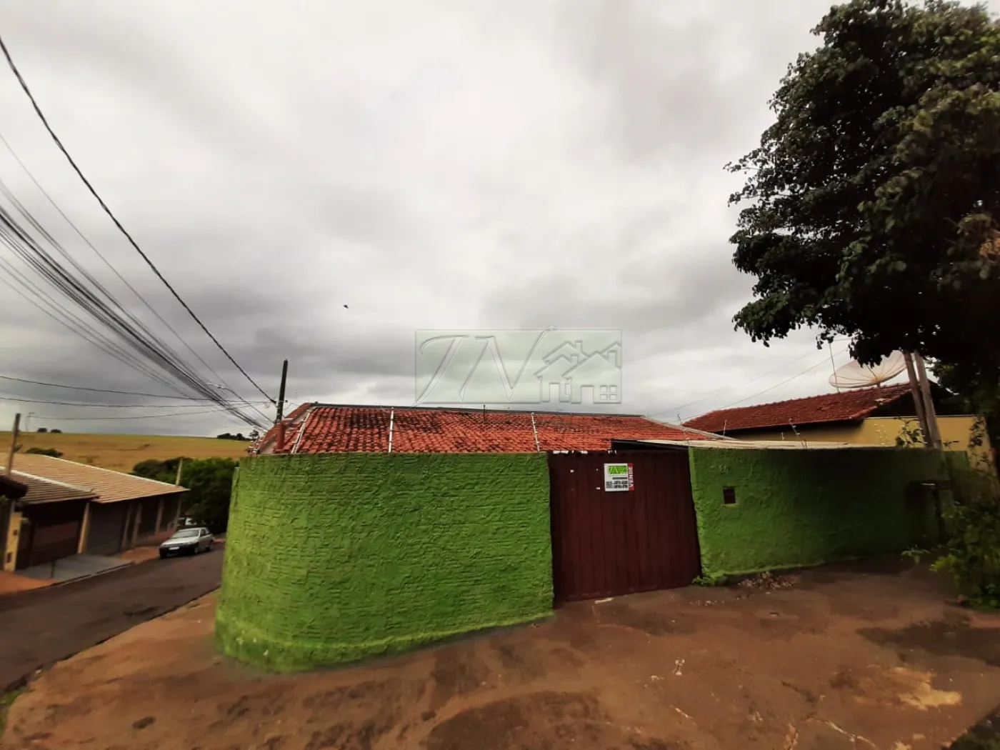 Alugar Residenciais / Casas em Santa Cruz do Rio Pardo R$ 800,00 - Foto 1