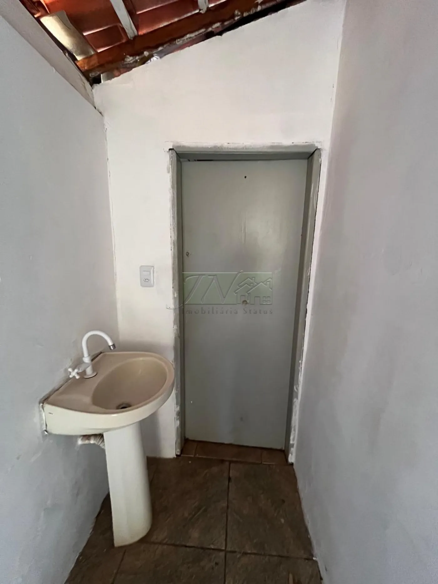 Alugar Residenciais / Casas em Santa Cruz do Rio Pardo R$ 800,00 - Foto 10