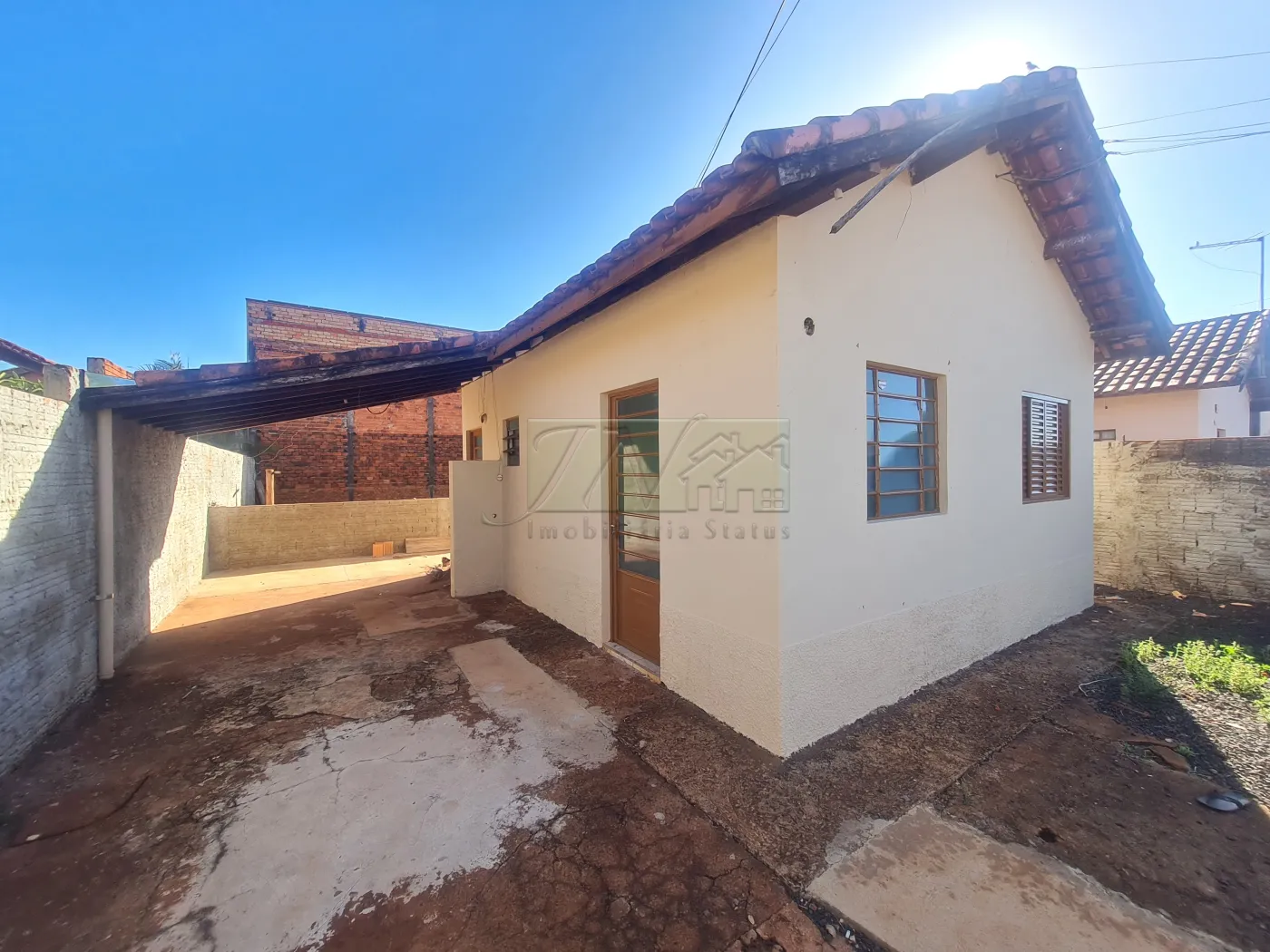 Comprar Residenciais / Casas em Santa Cruz do Rio Pardo R$ 150.000,00 - Foto 4