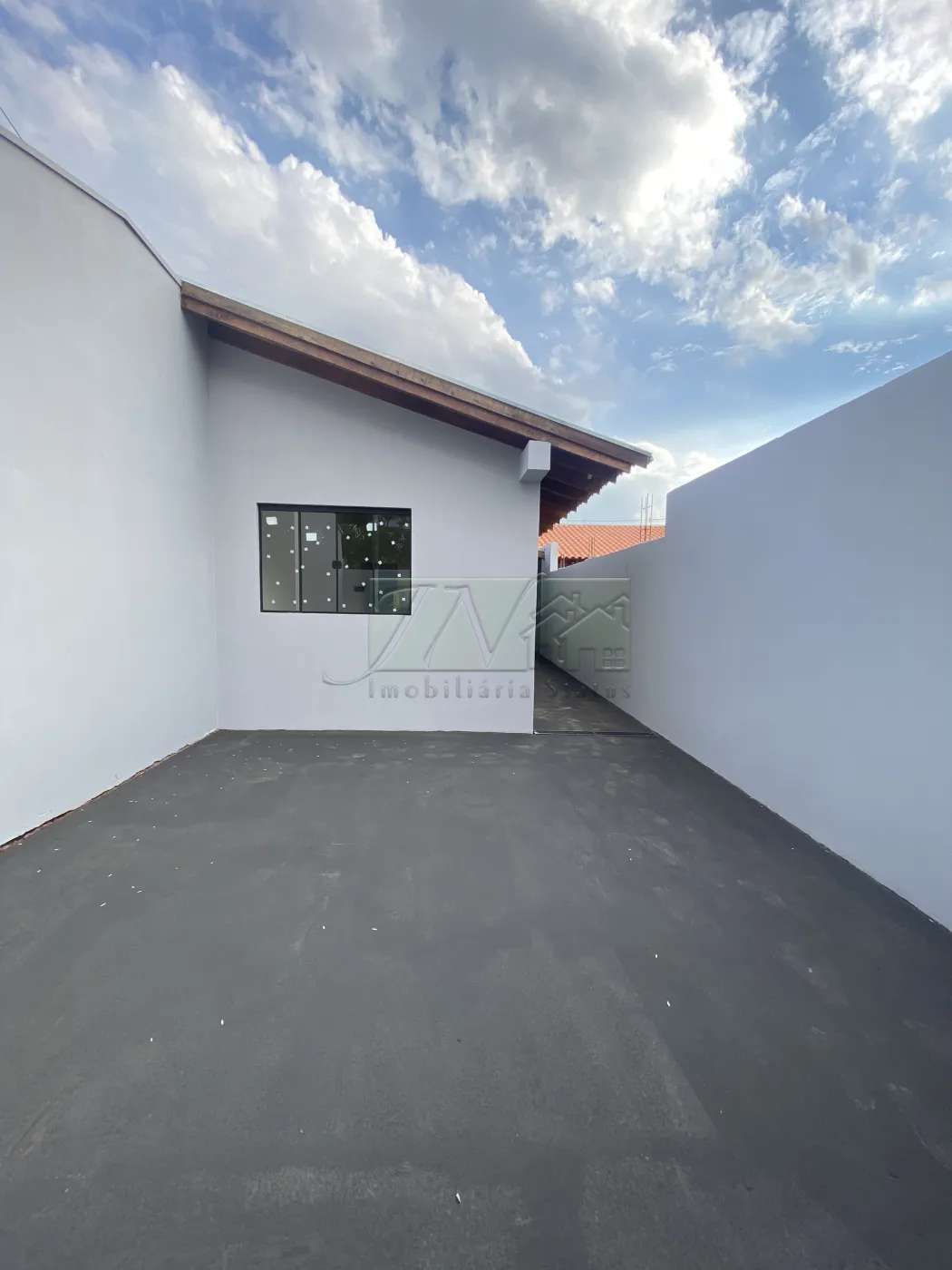 Alugar Residenciais / Casas em Santa Cruz do Rio Pardo R$ 800,00 - Foto 2