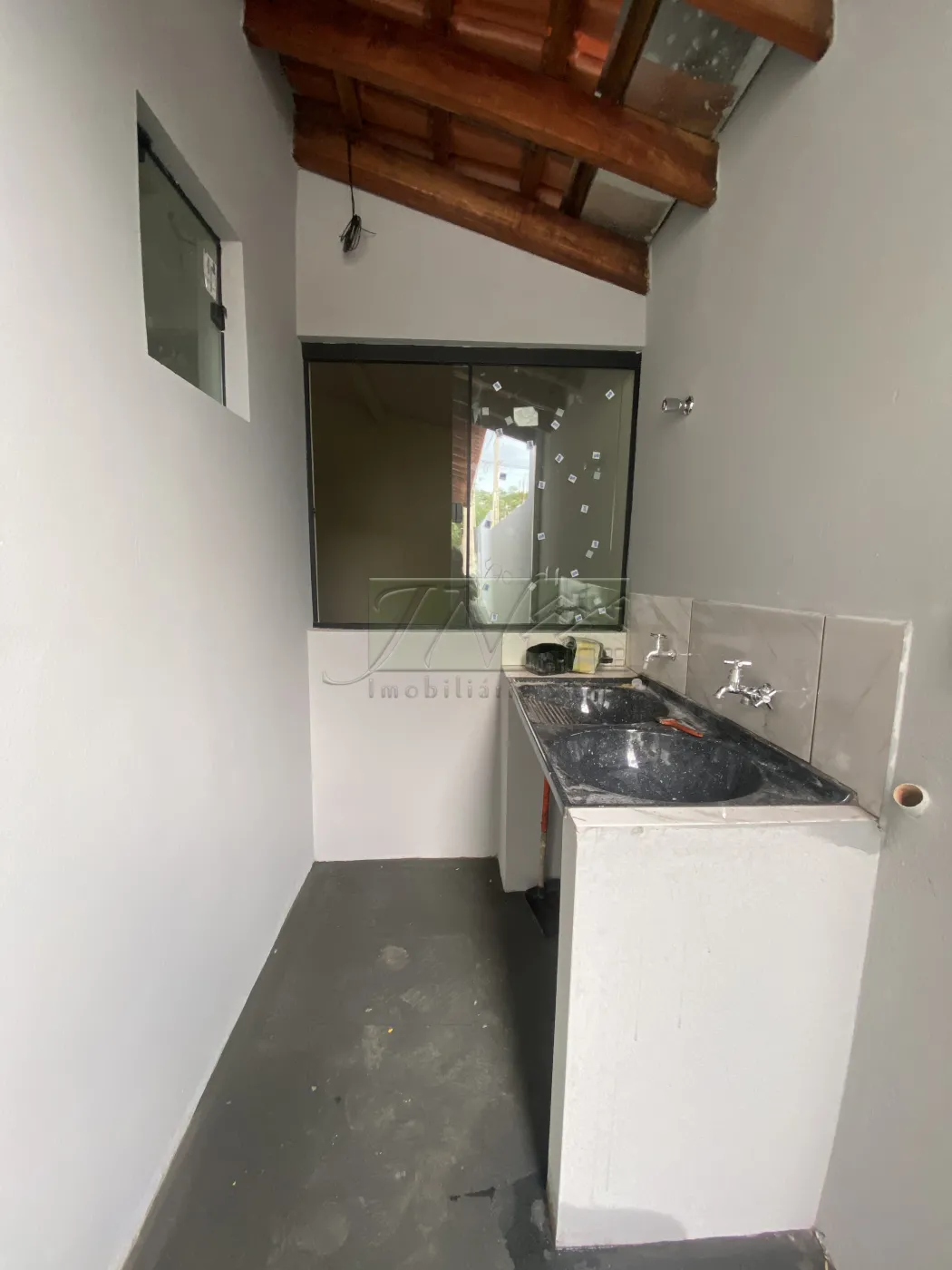 Alugar Residenciais / Casas em Santa Cruz do Rio Pardo R$ 800,00 - Foto 8