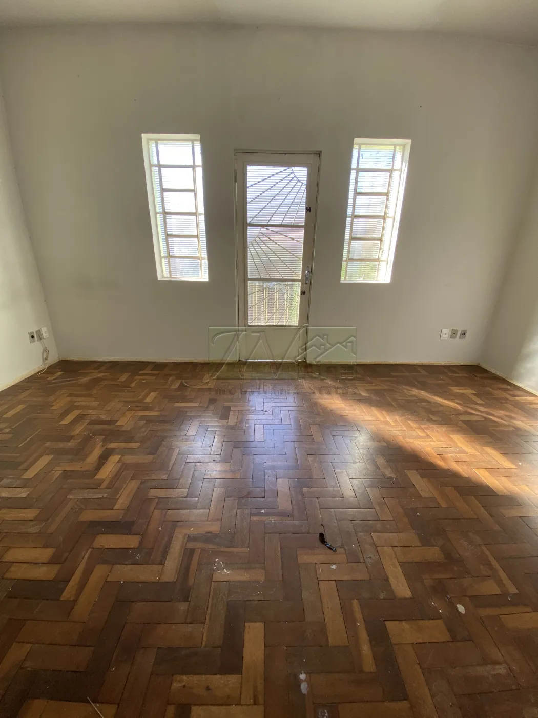 Alugar Residenciais / Casas em Santa Cruz do Rio Pardo R$ 1.500,00 - Foto 11