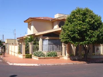 Comprar Residenciais / Casas em Santa Cruz do Rio Pardo R$ 1.000.000,00 - Foto 2