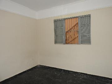 Alugar Residenciais / Casas em Santa Cruz do Rio Pardo R$ 950,00 - Foto 9
