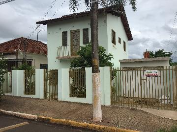 Alugar Residenciais / Casas em Santa Cruz do Rio Pardo R$ 1.300,00 - Foto 1