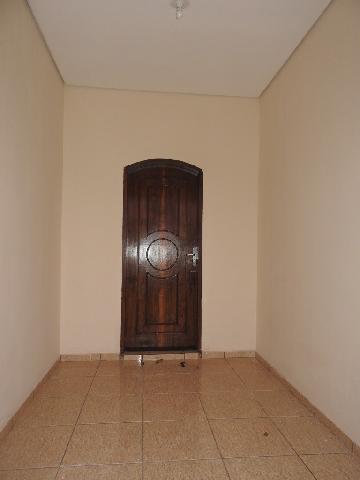 Alugar Residenciais / Casas em Santa Cruz do Rio Pardo R$ 1.200,00 - Foto 5