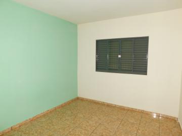 Comprar Residenciais / Casas em Santa Cruz do Rio Pardo R$ 260.000,00 - Foto 8