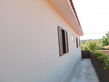 Alugar Residenciais / Casas em Santa Cruz do Rio Pardo R$ 900,00 - Foto 17