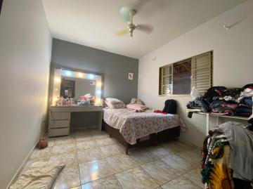 Alugar Residenciais / Casas em Santa Cruz do Rio Pardo R$ 1.000,00 - Foto 23