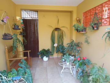 Alugar Residenciais / Casas em Santa Cruz do Rio Pardo R$ 900,00 - Foto 16