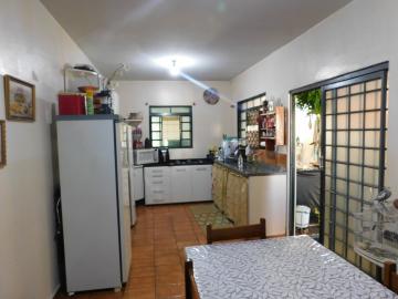 Comprar Residenciais / Casas em Santa Cruz do Rio Pardo R$ 250.000,00 - Foto 12