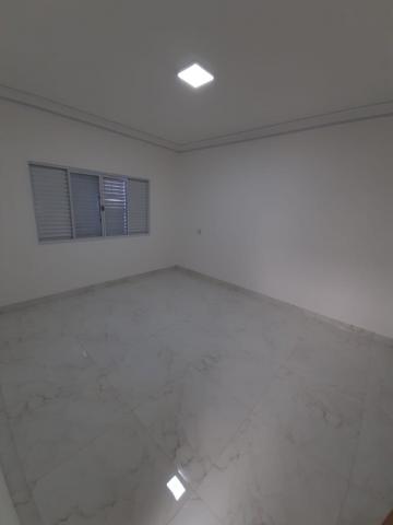 Alugar Residenciais / Casas em Santa Cruz do Rio Pardo R$ 3.000,00 - Foto 15