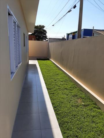 Alugar Residenciais / Casas em Santa Cruz do Rio Pardo R$ 3.000,00 - Foto 4