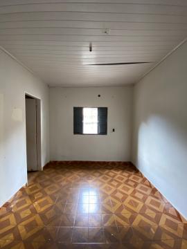 Comprar Residenciais / Casas em Santa Cruz do Rio Pardo - Foto 6