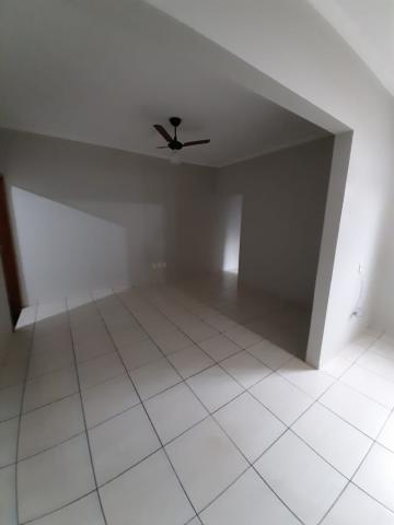 Alugar Residenciais / Casas em Santa Cruz do Rio Pardo R$ 1.700,00 - Foto 15
