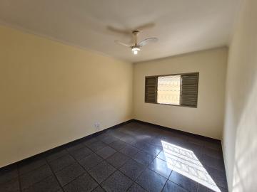 Alugar Residenciais / Casas em Santa Cruz do Rio Pardo R$ 2.700,00 - Foto 11