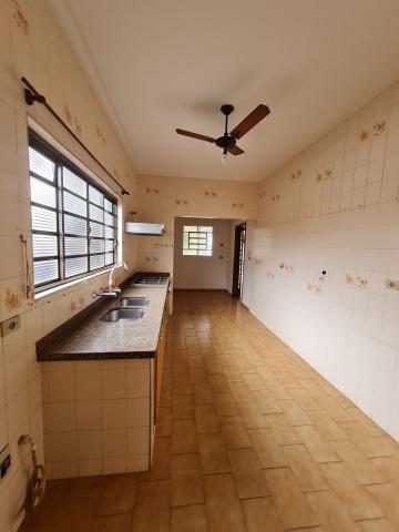 Comprar Residenciais / Casas em Santa Cruz do Rio Pardo R$ 750.000,00 - Foto 14
