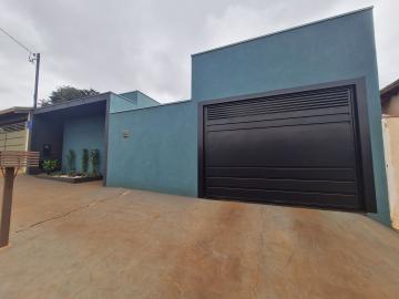 Alugar Residenciais / Casas em Santa Cruz do Rio Pardo. apenas R$ 450.000,00