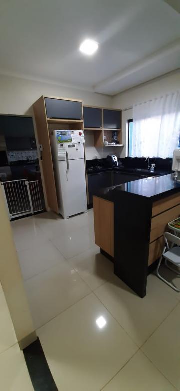 Comprar Residenciais / Casas em Santa Cruz do Rio Pardo R$ 490.000,00 - Foto 6