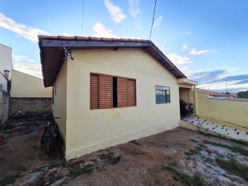Comprar Residenciais / Casas em Santa Cruz do Rio Pardo R$ 200.000,00 - Foto 4