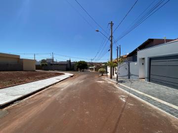 Alugar Residenciais / Casas em Santa Cruz do Rio Pardo R$ 1.600,00 - Foto 31