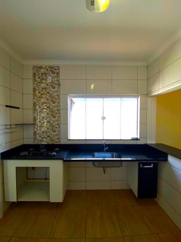 Alugar Residenciais / Casas em Santa Cruz do Rio Pardo R$ 1.600,00 - Foto 10