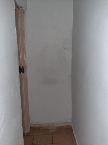 Alugar Comerciais / Galpão em Santa Cruz do Rio Pardo R$ 850,00 - Foto 6