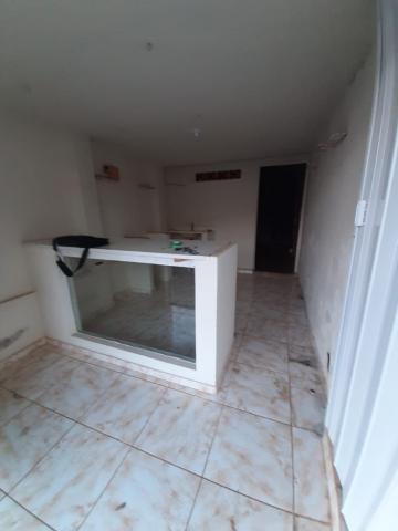 Alugar Comerciais / Galpão em Santa Cruz do Rio Pardo R$ 850,00 - Foto 2