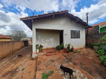 Comprar Residenciais / Casas em Santa Cruz do Rio Pardo R$ 160.000,00 - Foto 3