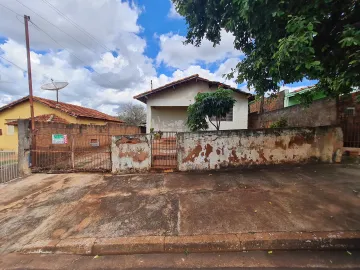 Residenciais / Casas em Santa Cruz do Rio Pardo 