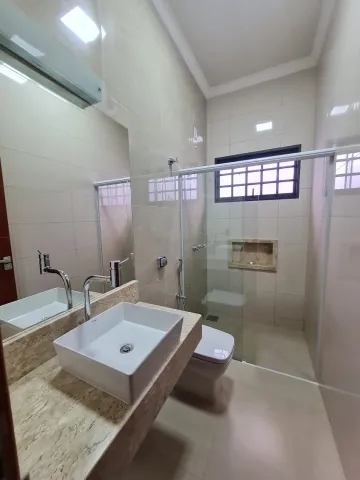 Alugar Residenciais / Casas em Santa Cruz do Rio Pardo R$ 2.600,00 - Foto 11