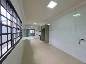 Alugar Residenciais / Casas em Santa Cruz do Rio Pardo R$ 2.600,00 - Foto 12