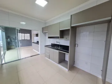Alugar Residenciais / Casas em Santa Cruz do Rio Pardo R$ 2.600,00 - Foto 13