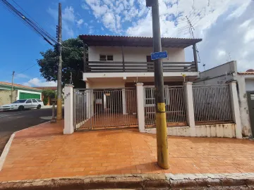 Alugar Residenciais / Casas em Santa Cruz do Rio Pardo. apenas R$ 1.490,00