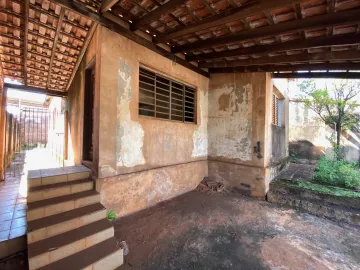 Comprar Residenciais / Casas em Santa Cruz do Rio Pardo R$ 300.000,00 - Foto 3