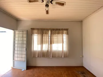 Comprar Residenciais / Casas em Santa Cruz do Rio Pardo R$ 750.000,00 - Foto 4