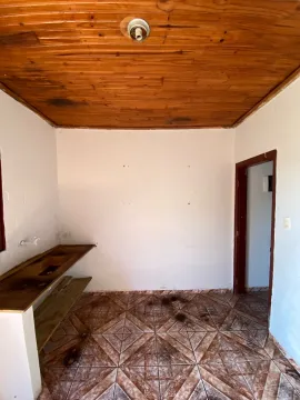 Comprar Residenciais / Casas em Santa Cruz do Rio Pardo R$ 165.000,00 - Foto 4