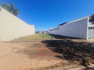 Terrenos / Lote em Santa Cruz do Rio Pardo , Comprar por R$220.000,00