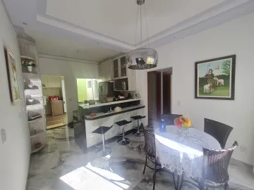 Alugar Residenciais / Casas em Santa Cruz do Rio Pardo R$ 2.200,00 - Foto 8
